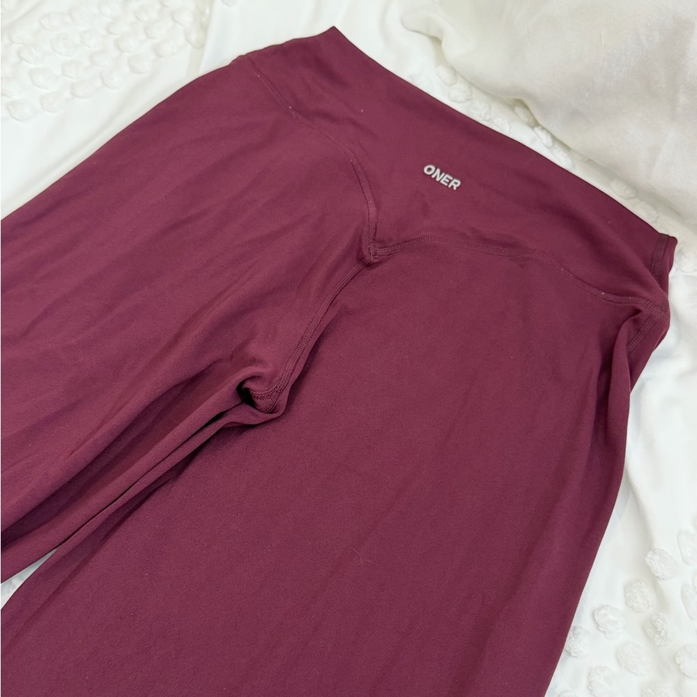 ONER ACTIVE SOFTMOTION STRAIGHT LEG GRAY LOGO CHERRY LACQUER PURPLE MED BNWT - Picture 6 of 8